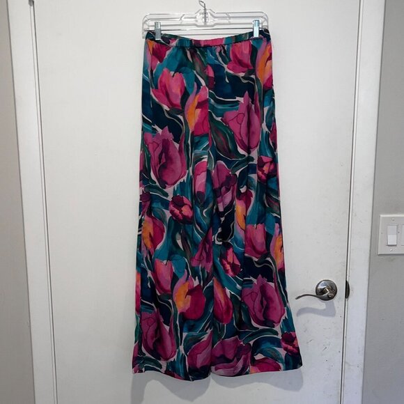 Fabletics Floral High Rise Wide Leg. Women's Pants Size Medium - Picture 5 of 10